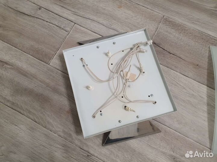 Светильник настенный