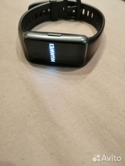 Смарт браслет huawei