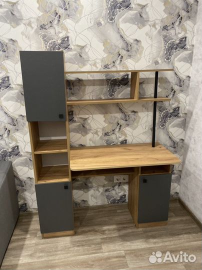 Компьютерный стол новый