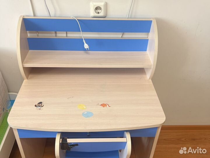 Детский стол и стул