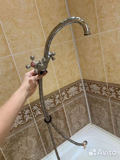 Смеситель для раковины