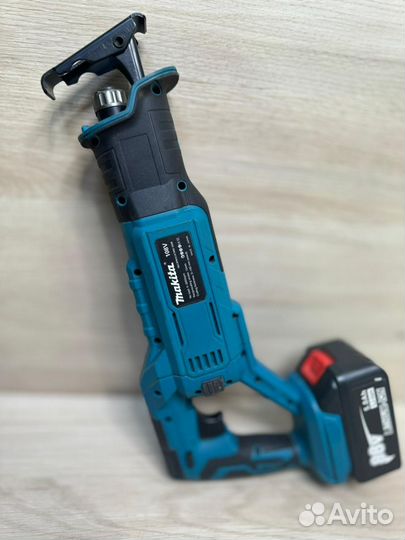 Сабельная пила Makita LM 88v