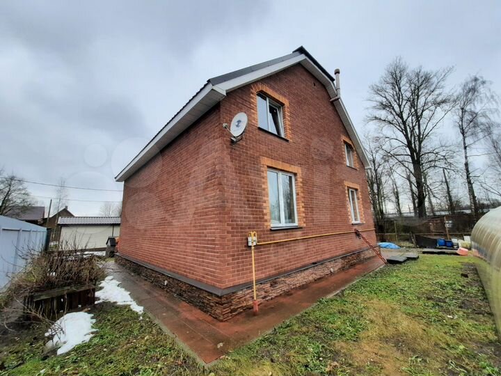 Дом 160 м² на участке 6,5 сот.