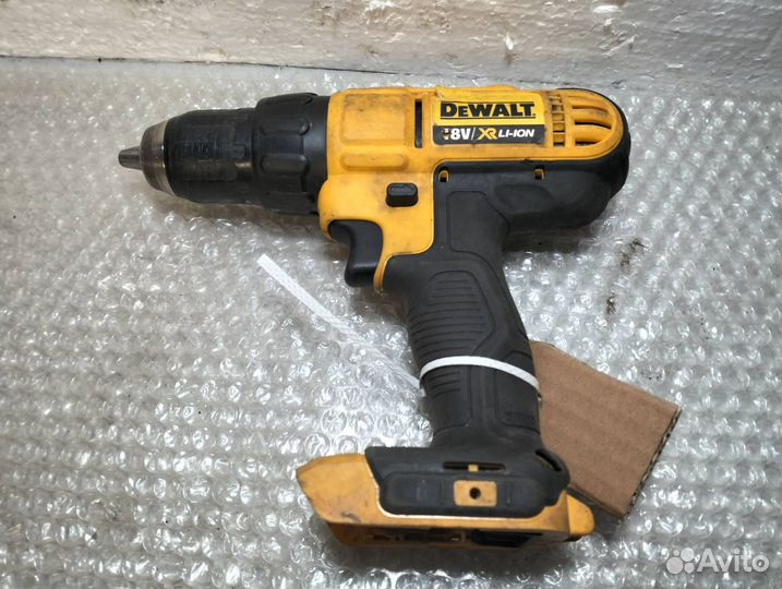 Dewalt DCD771 - Шуруповерт Б/У