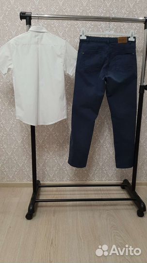 Рубашка белая. Новая. Sela. 140 размер.Брюки Ostin