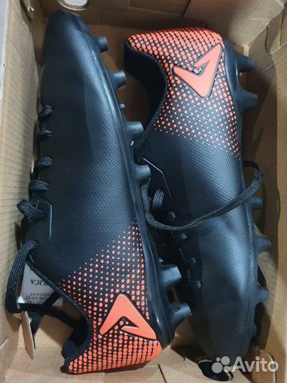 Футбольные бутсы Demix