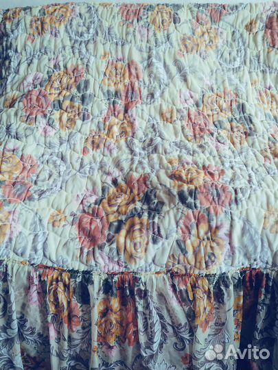 Покрывало Франция 180на220 на синтепоне отл сост