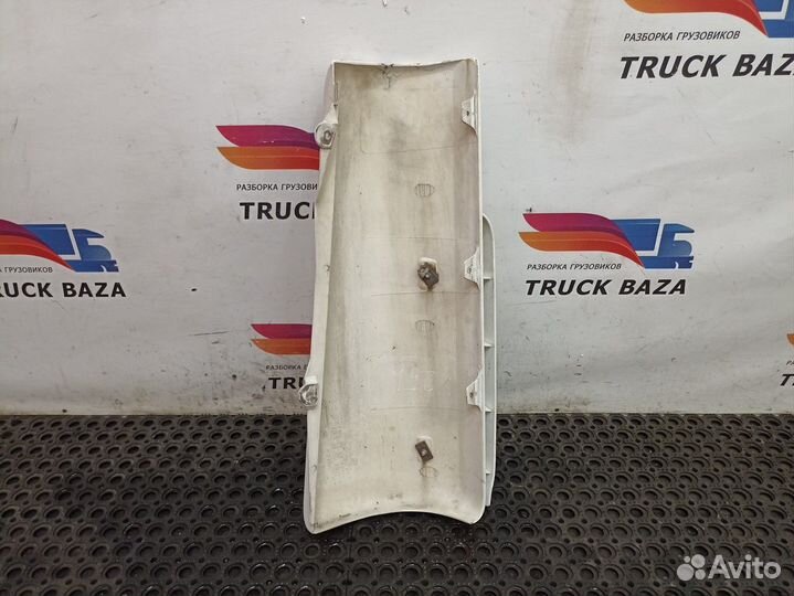 Дефлектор кабины правый