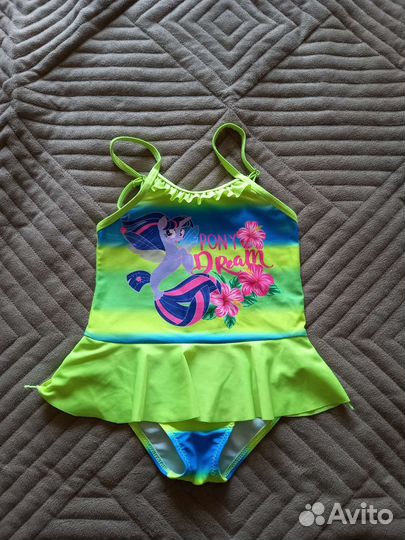 Купальник слитный новый на девочку 92-104см