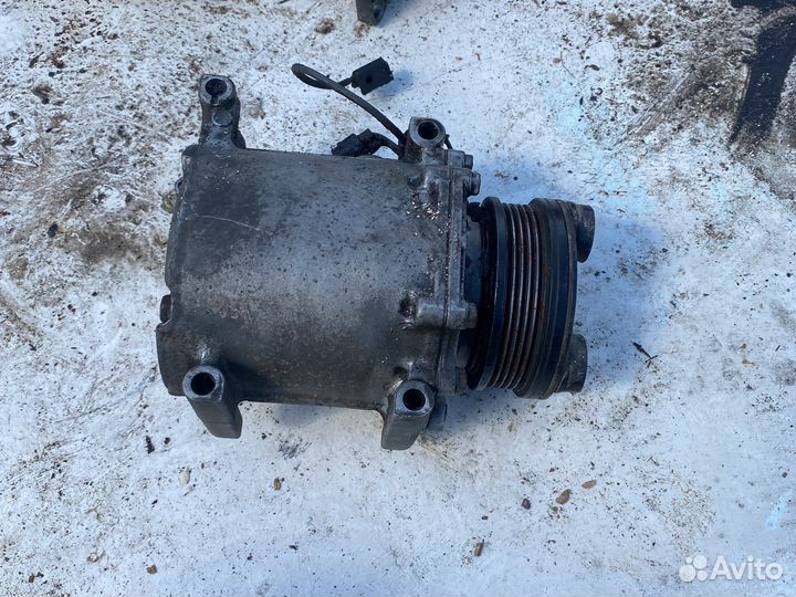 Компрессор кондиционера лансер9