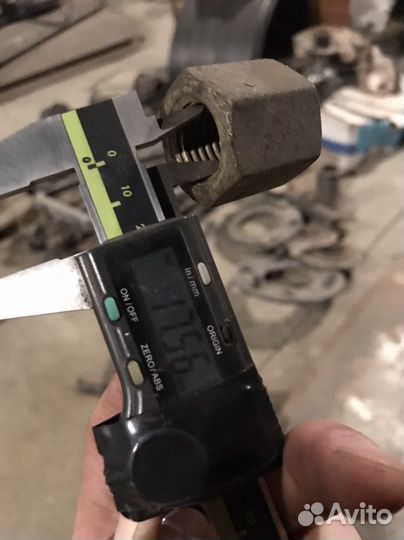 Гайка стремянки урал старого образца