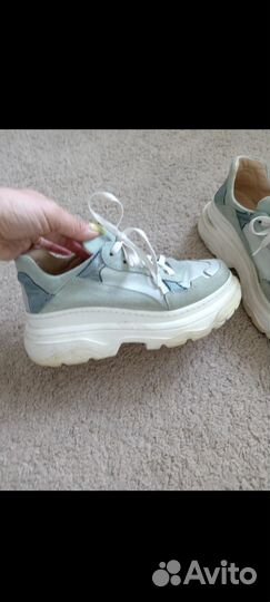Кроссовки женские 38