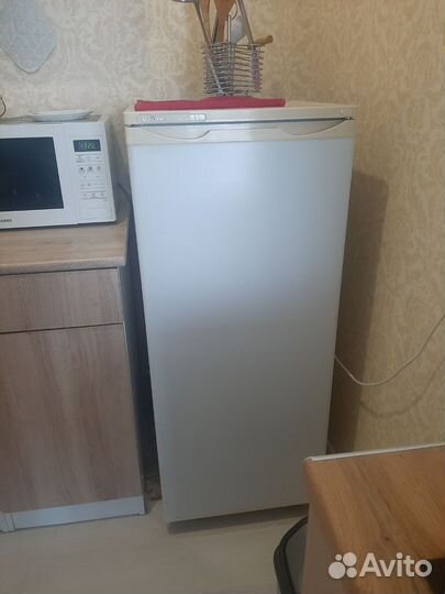 Холодильник бу маленький