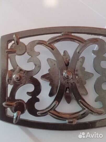 Пряжка из страз на ремень