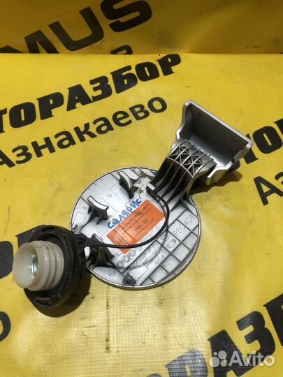 Лючок бензобака Hyundai Solaris