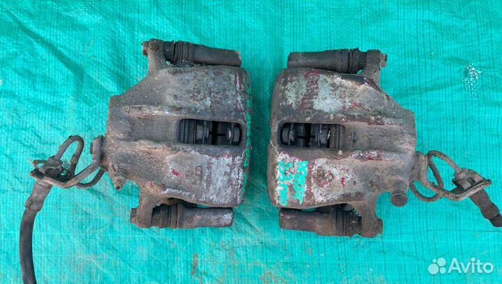 Суппорт передний правый левый Chery Tiggo T11