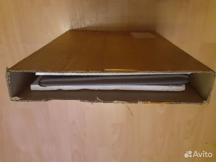 Крышка матрицы ноутбука Toshiba Satellite С850