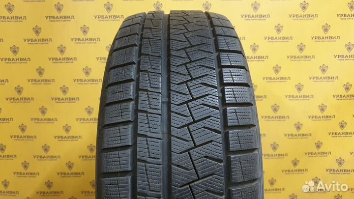 Pirelli Ice Asimmetrico 215/60 R16 95Q