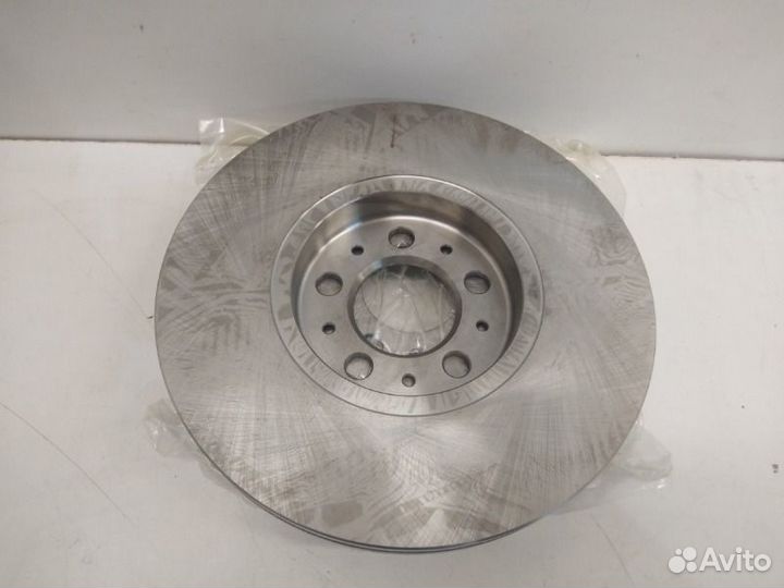 Диск тормозной передний Volkswagen Polo 5