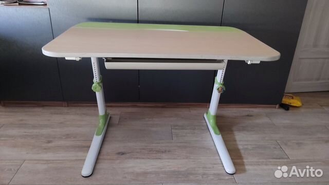 Детский письменный стол бу