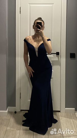Вечернее платье