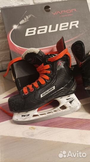 Коньки хоккейные