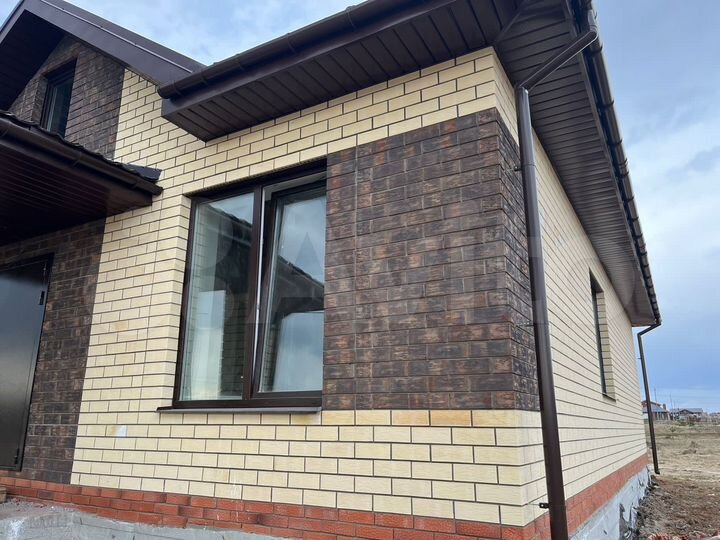 Коттедж 105 м² на участке 7 сот.