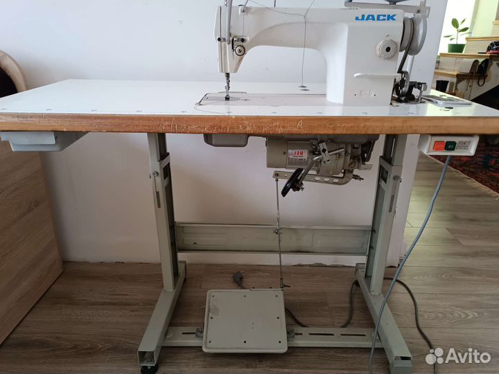 Промышленная швейная машина jack