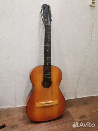 Гитара 6 струнная б/у