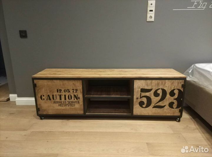 Тумба под тв лофт