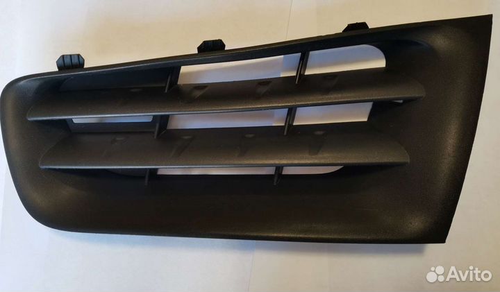 Решетка левая 8200412381 Рено Меган 06-09