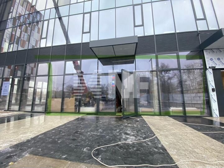 Сдам торговое помещение, 163.9 м²