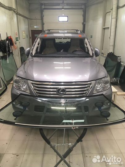 Лобовое стекло Lexus Lx570