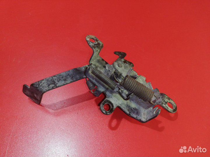 Замок капота Toyota Mark Ii LX100 2L-TE 1996-2000