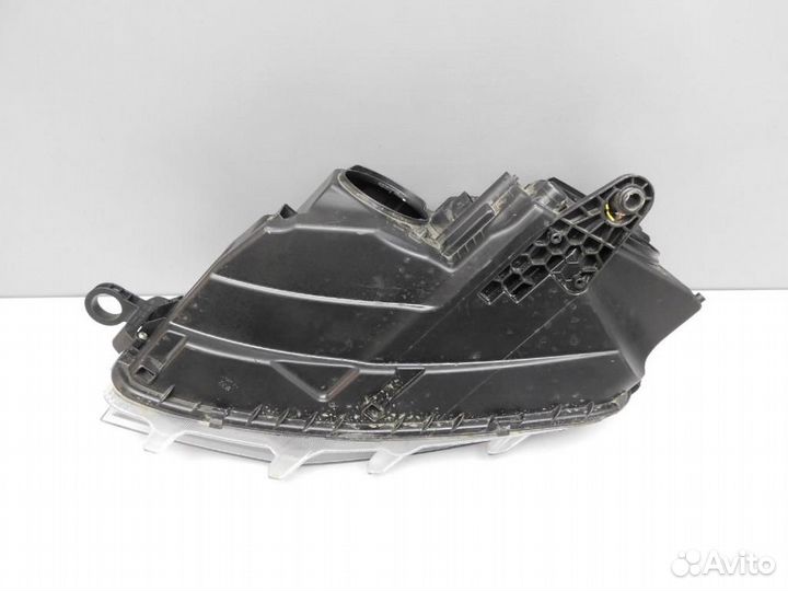 Фара правая Skoda Octavia