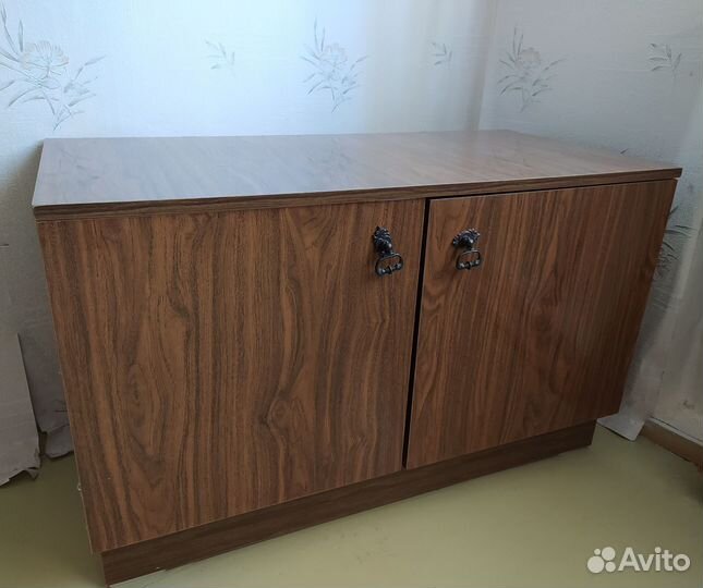 Тумба, подставка под телевизор, винтаж