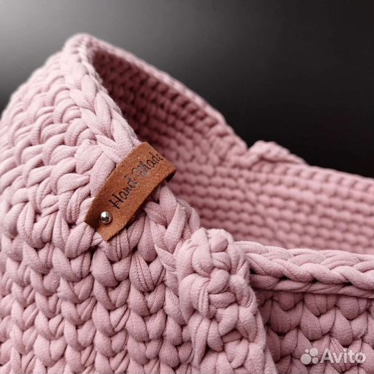 Вязаная люлька для куклы