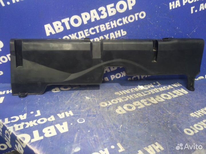 Канал для кабеля Mercedes-Benz W211 универсал