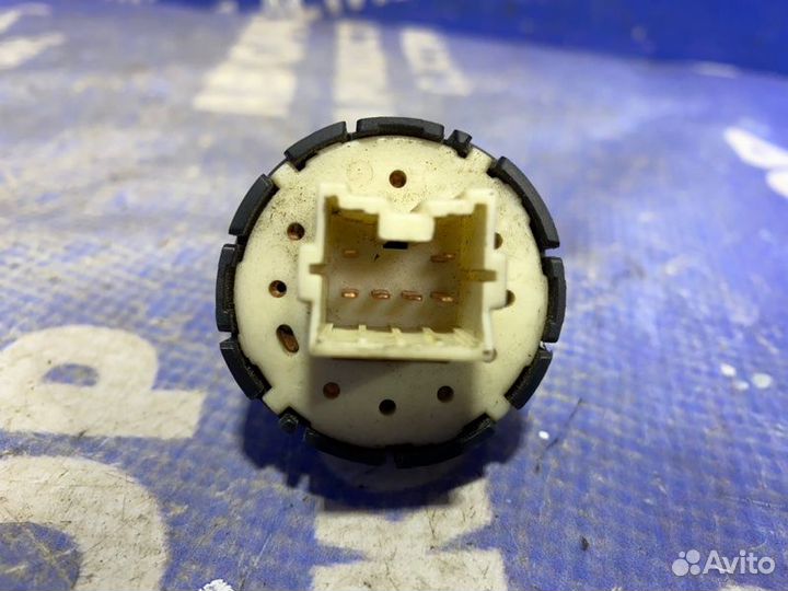 Кнопка корректора фар Mitsubishi Pajero 2