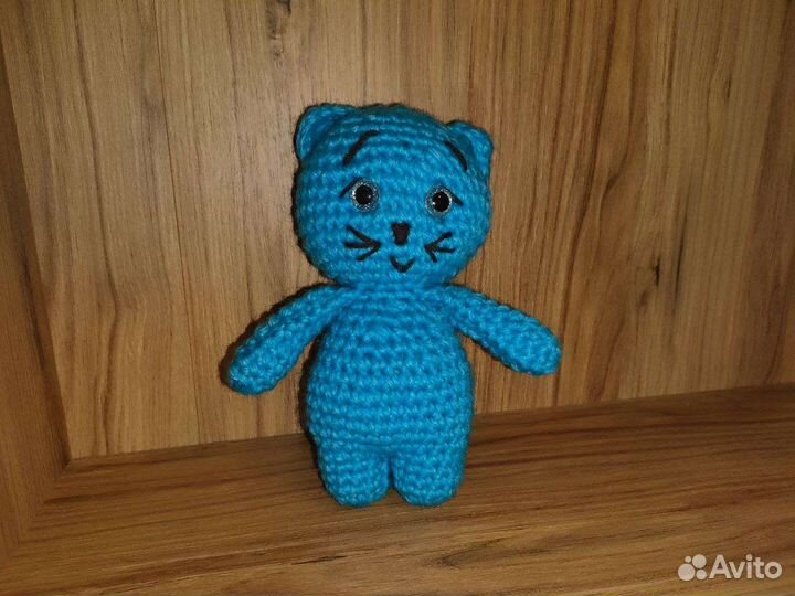 Мягкие вязаные изделия Морковь, лама, улитка, кот