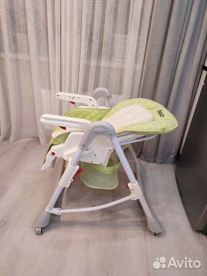 Детский стульчик для кормления