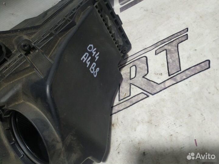 Корпус воздушного фильтра Audi A4 B8 2011—2015