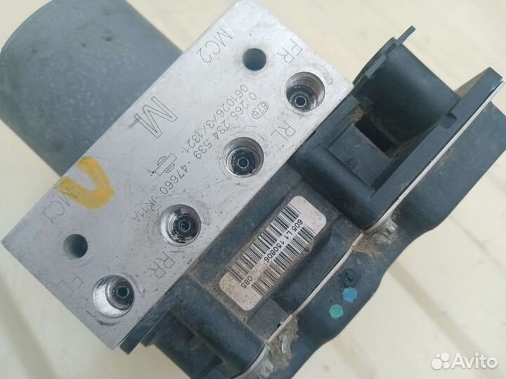 Блок ABS infiniti g35 v36 VQ35HR 2006