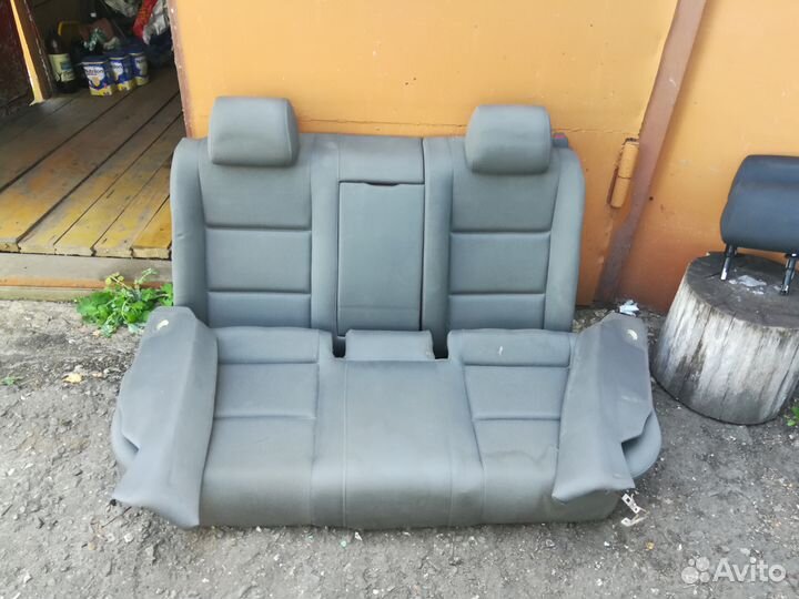 Задние сиденье Audi A4 B6