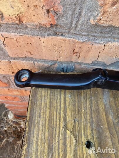 Поводок дворника для BMW. 325