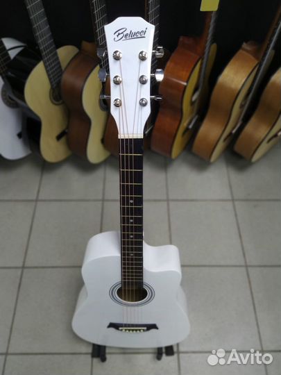 Белая Акустическая гитара Новая глянец