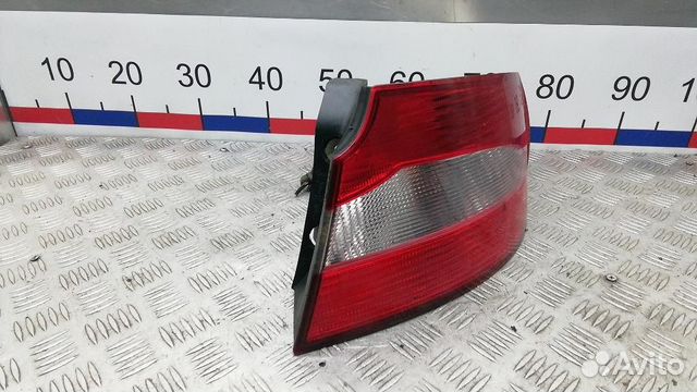 Фонарь задний правый Skoda Superb