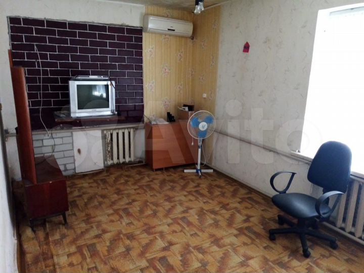 2-к. квартира, 43 м², 1/2 эт.