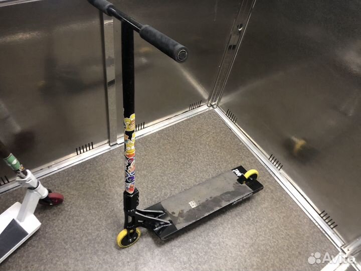 Трюковой самокат кастом стрит