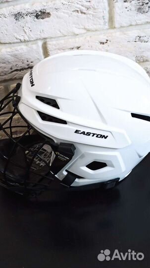 Хоккейный шлем, Easton